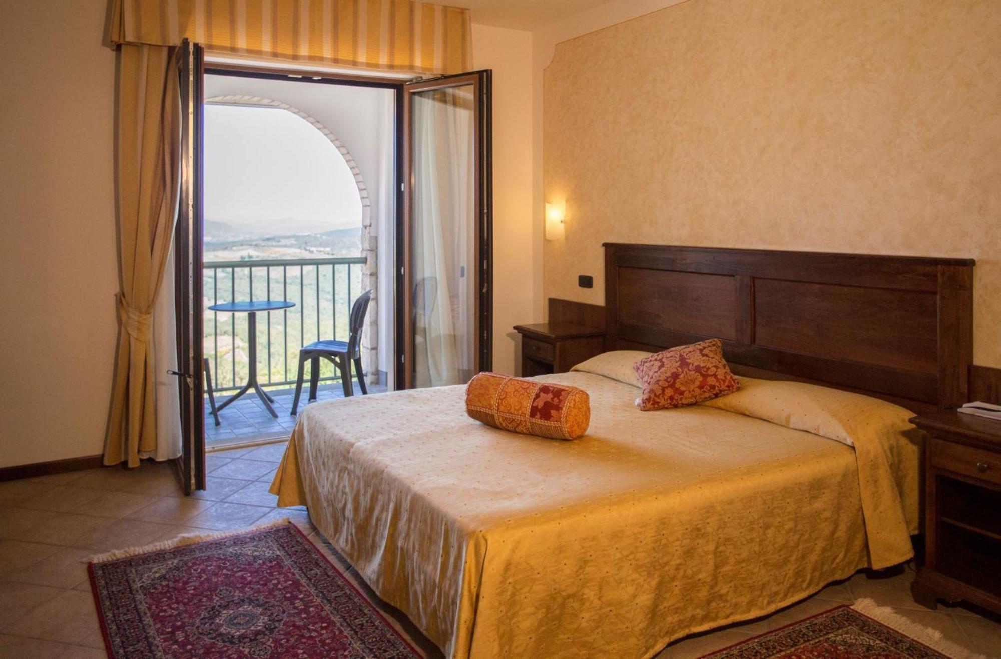 Al Brunello Hotel